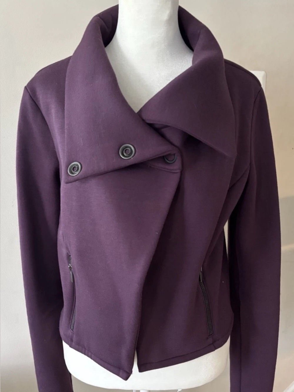 Women’s Lucy Purple Cropped moto Style Jacket Size Medium
